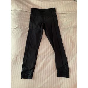LULULEMON - 7/8 Luxtreme Tight